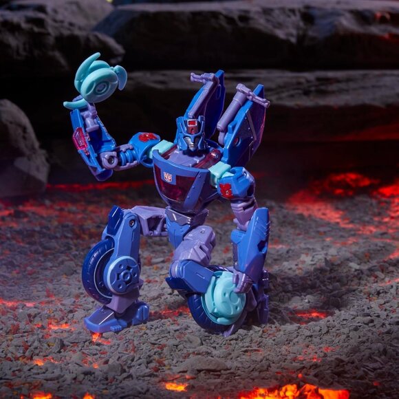 Transformers Chromia Legacy United Deluxe Class Takara Tomy Autobot Hasbro - Picture 5 of 11